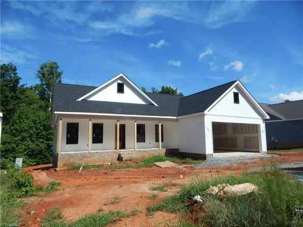 130 N Port Dr, Lexington, NC 27292