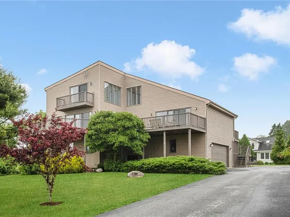 151 Summit Ave, South Kingstown, RI 02879