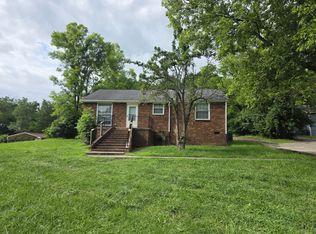 1036 Due West Ave N, Madison, TN 37115