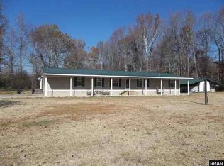 1066 Perry Rd, Greenfield, TN 38230