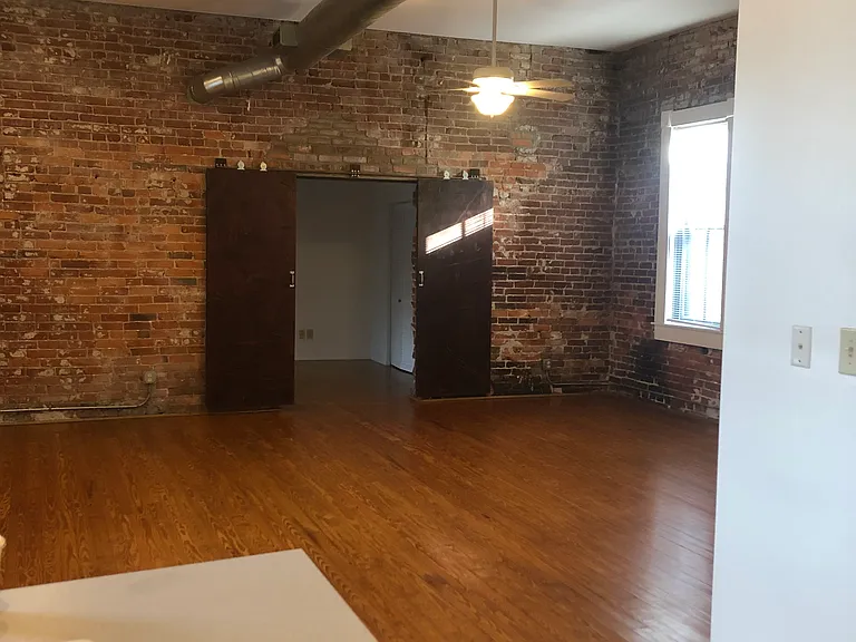 Day Companies Short North — Photo 20