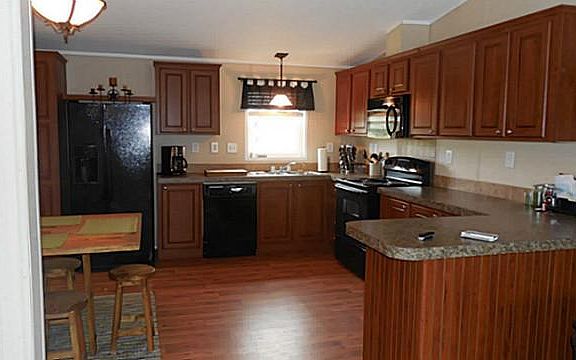3rd image of 2022 County Road 484