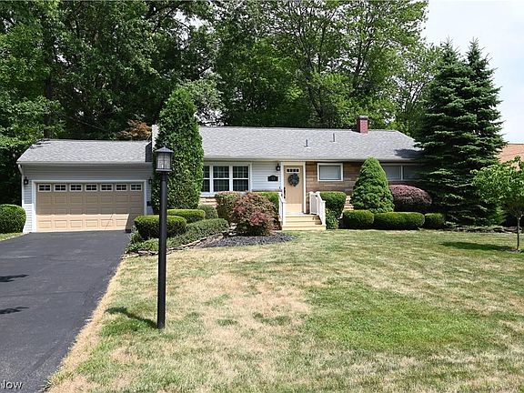 2nd image of 93 Hood Dr