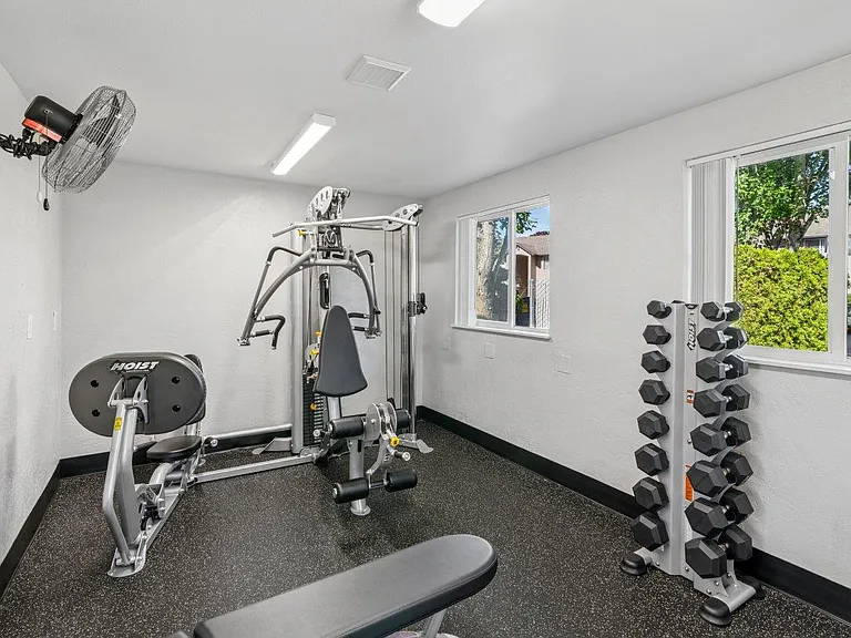 North Pointe — Photo 15