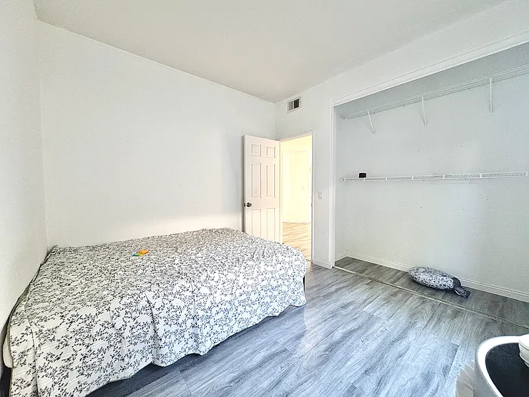6250 Fleetwood Ln — Photo 10