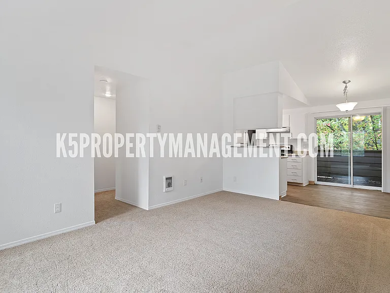 CEDAR MILL VILLAGE APARTMENTS — Photo 10