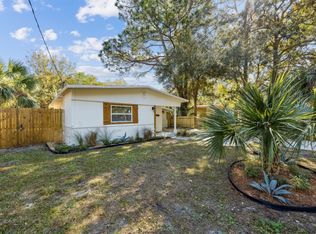 1028 S 9th St, Fernandina Beach, FL 32034