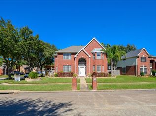 8703 Kensington Ct, La Porte, TX 77571
