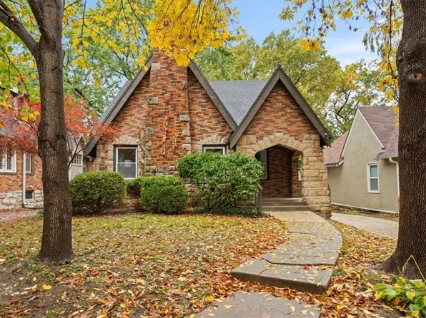 7118 Grand Ave, Kansas City, MO 64114