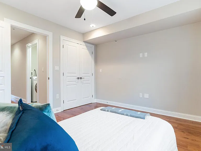 1232 S 23rd St — Photo 24