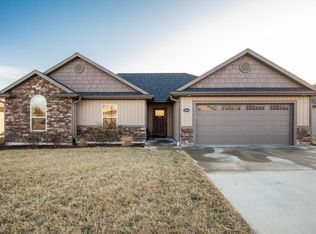 3104 Carmello Rock Dr, Columbia, MO 65202