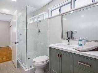 522 San Vicente Blvd, Santa Monica, CA 90402