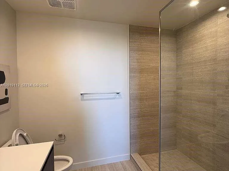 1611 SW 2nd Ave #911 — Photo 8