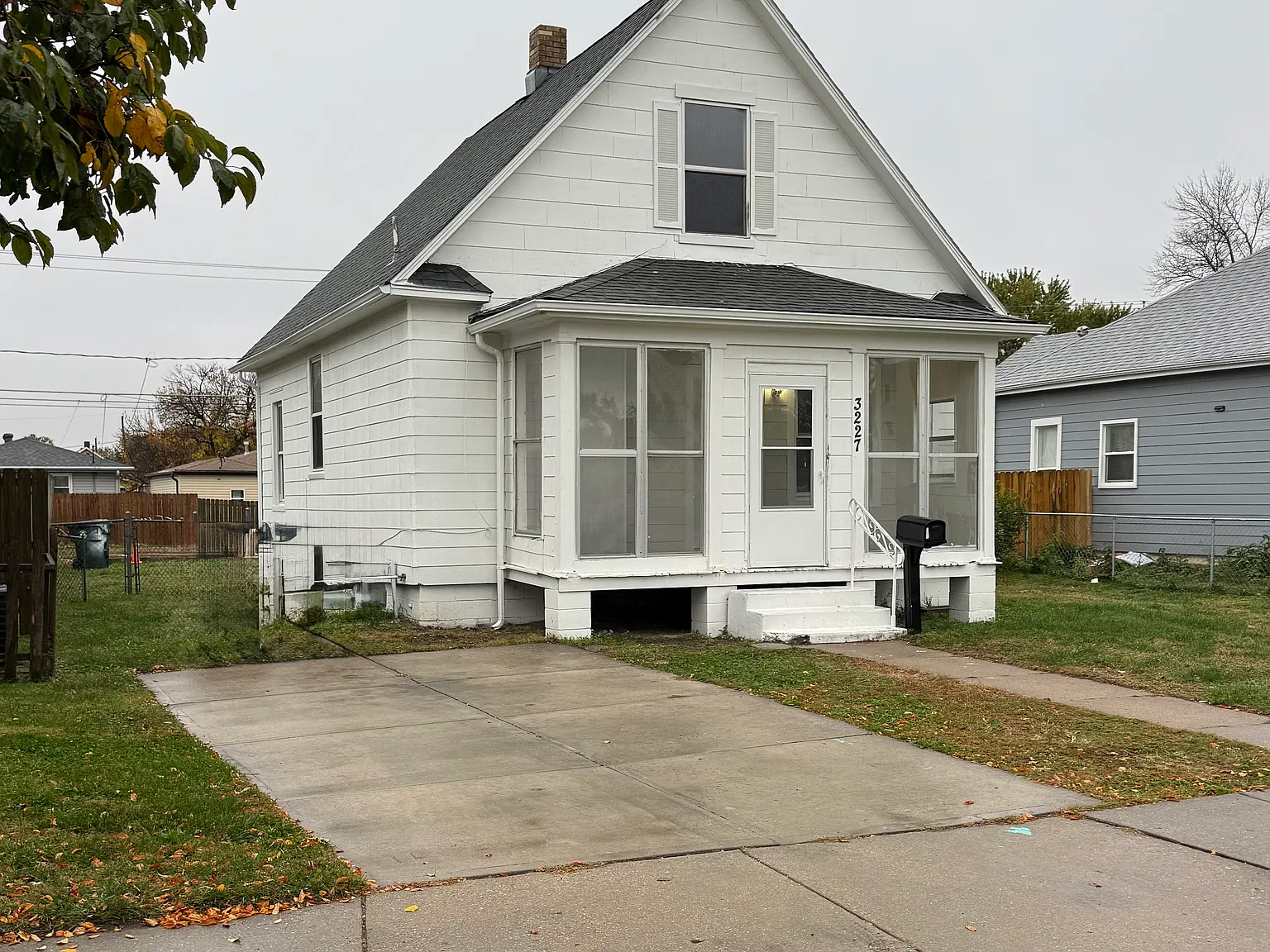 2 bed, 1084 sqft, $1,400 — Photo 1