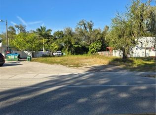 1311 Laurel Dr, North Fort Myers, FL 33917