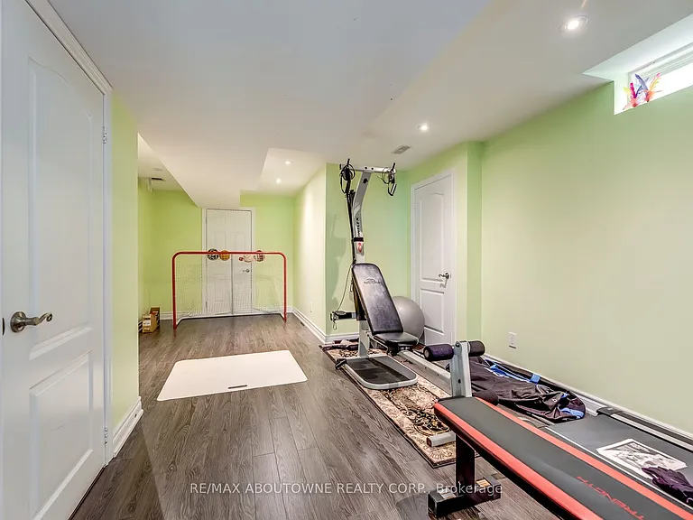 2481 Taylorwood Dr — Photo 44