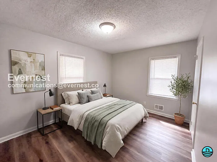 1598 San Gabriel Ave — Photo 4