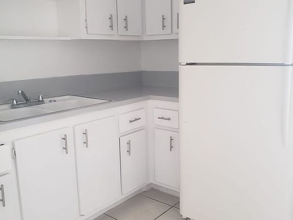 5th image of 3498 NE 11th Ave #3