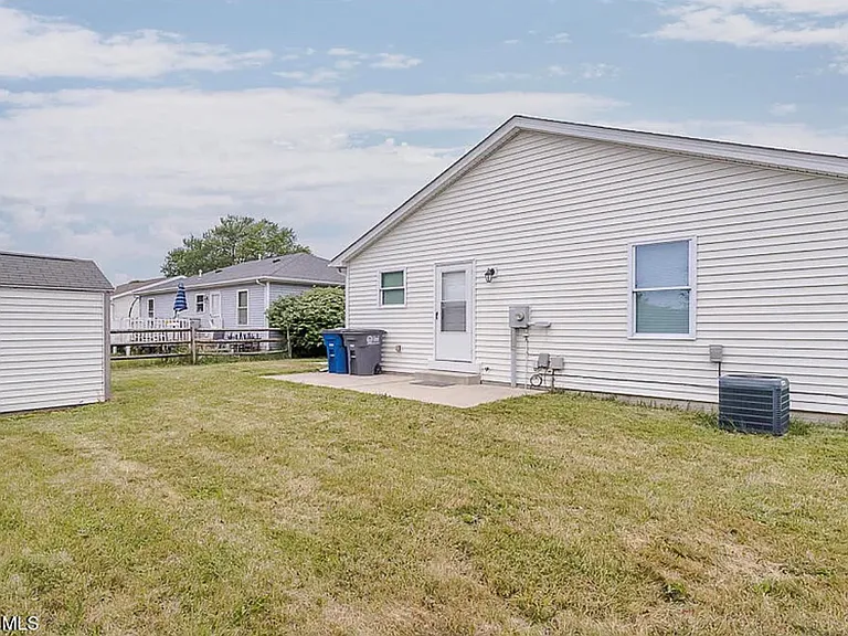 411 Waybridge Rd — Photo 27