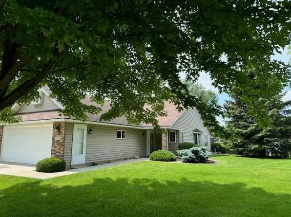 119 Hill Ridge Ct, Prescott, WI 54021