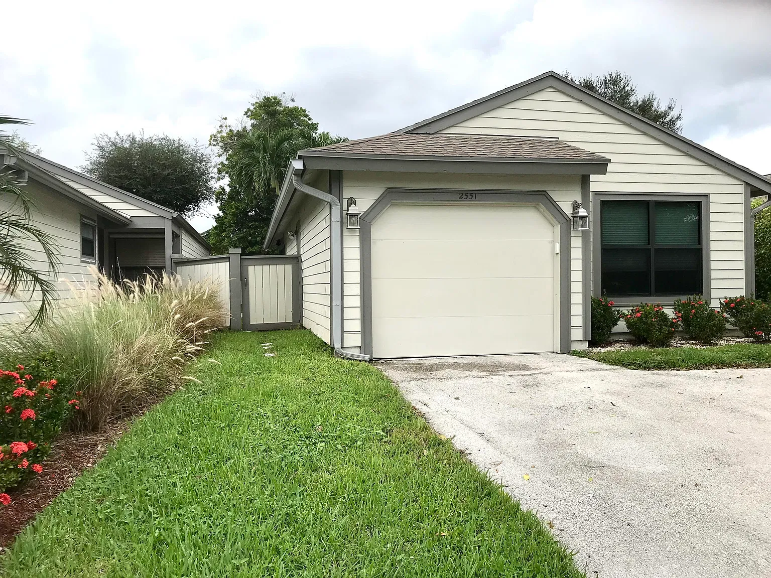 2 bed, 2.0 bath, 1231 sqft, $6,000 — Photo 3