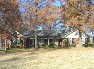 955 Coal Bank Rd, Saint Louis, MO 63138