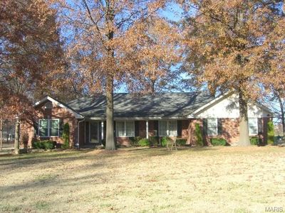 955 Coal Bank Rd, Saint Louis, MO, 63138