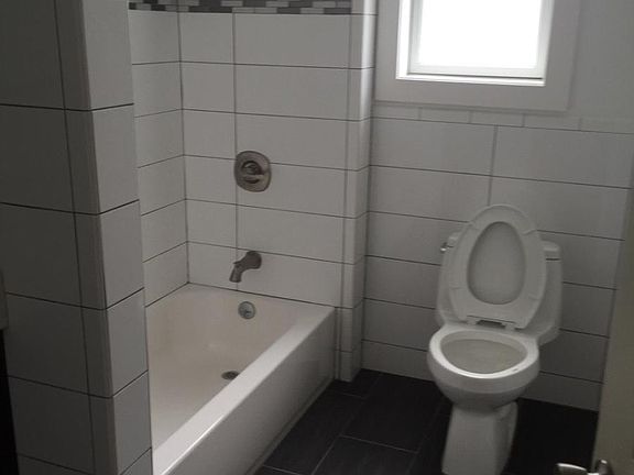 5th image of 5113 Bergenline Ave #4