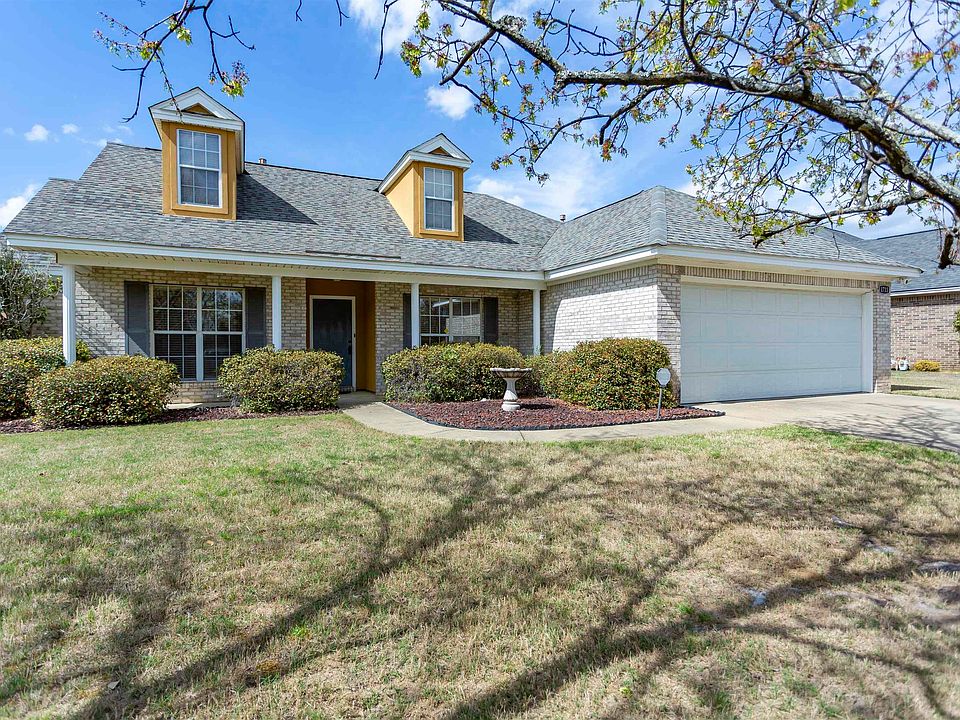 1st image of 1711 Meadowbrook Dr