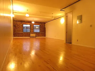 Rented by Rennit Inc.