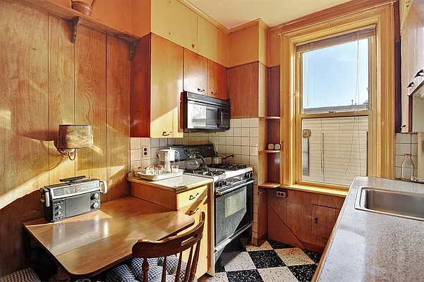 Sold by Corcoran | media 8
