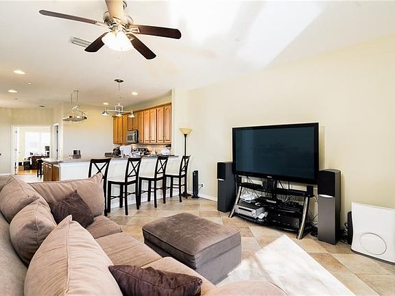 4th image of 1138 Venetian Harbor Dr NE