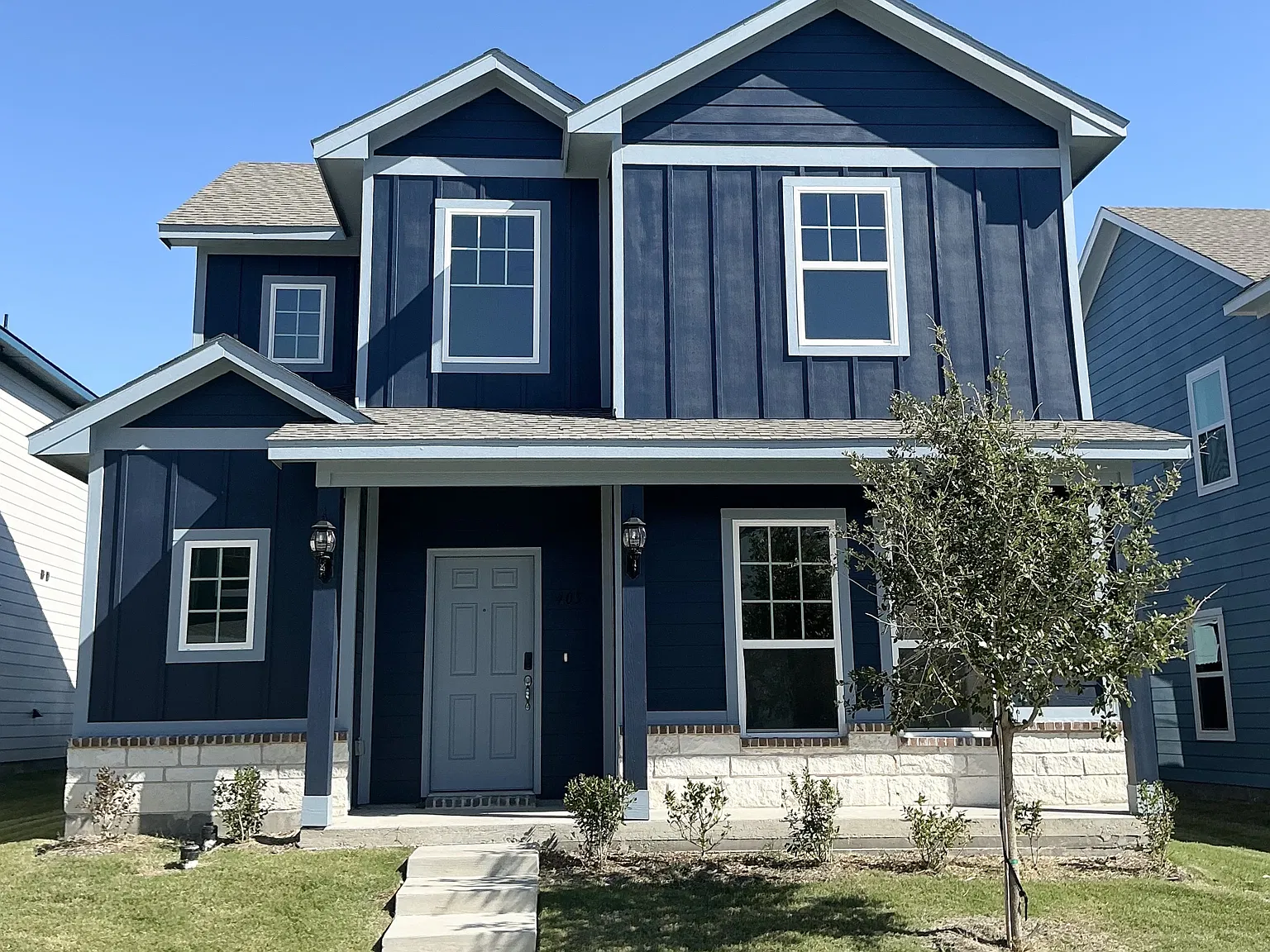 405 Pasque Rd — Photo 1
