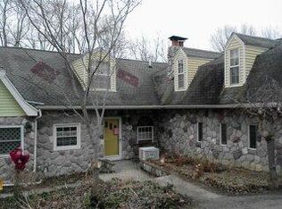 45819 7 Mile Rd, Northville, MI 48167