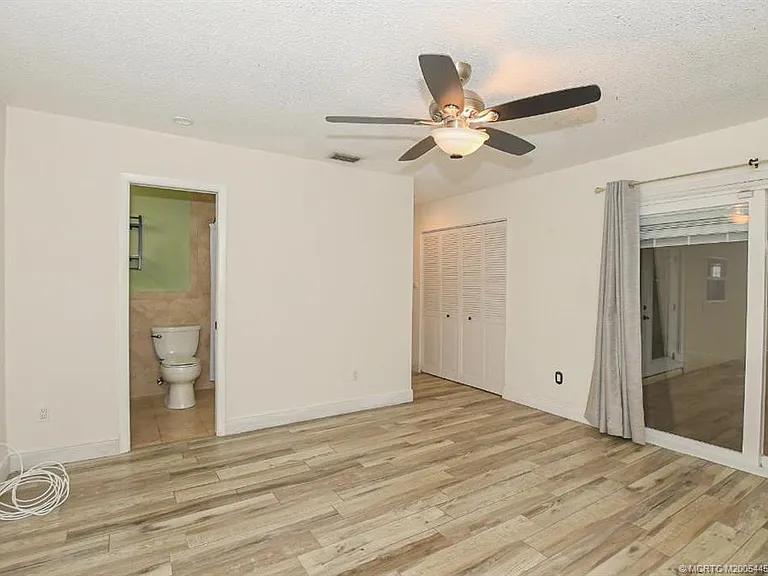 1365 SW Gastador Ave — Photo 16