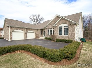 197 Suda Dr, Gurnee, IL 60031