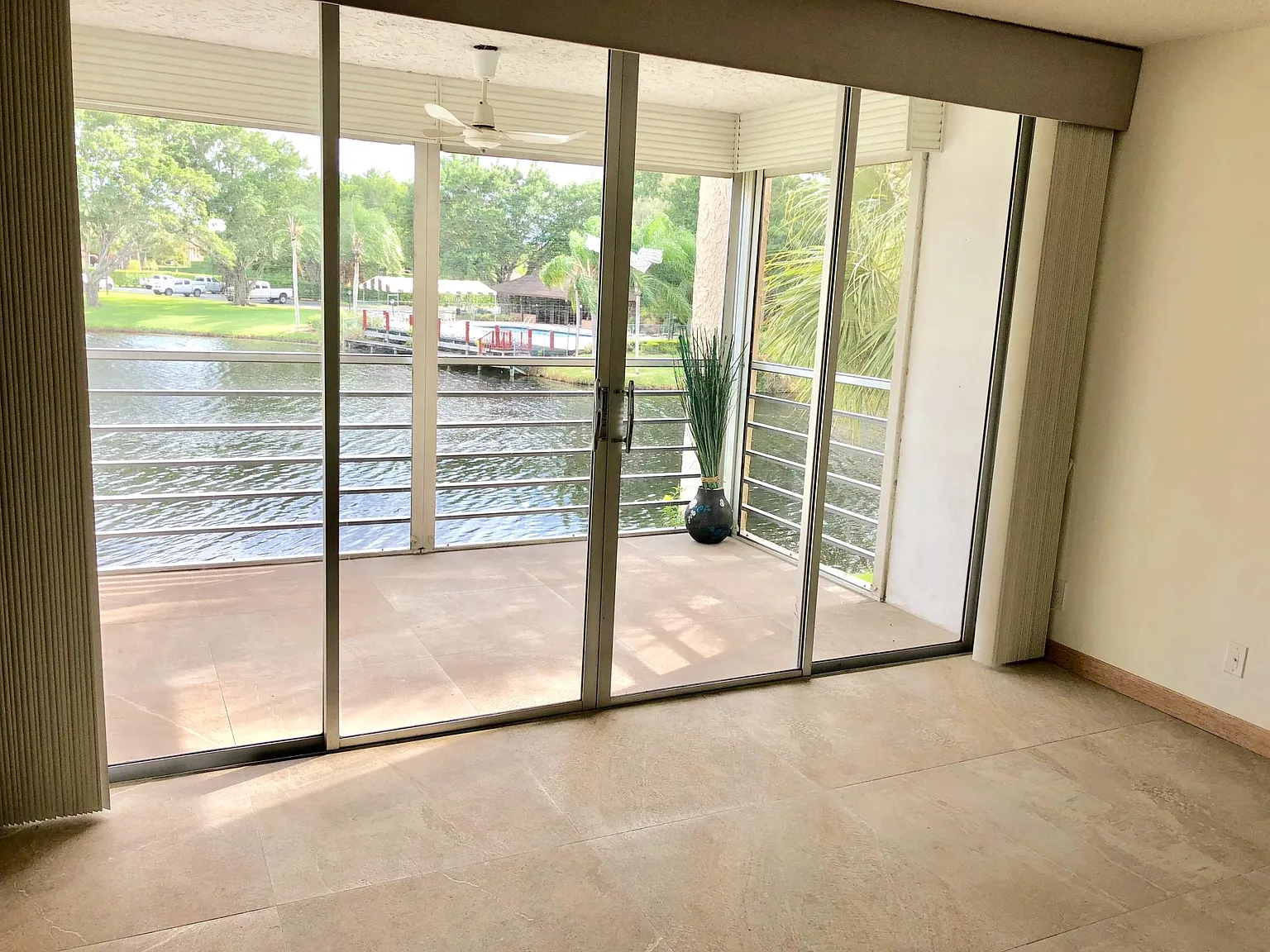 2 bed, 1100 sqft, $2,050 — Photo 1