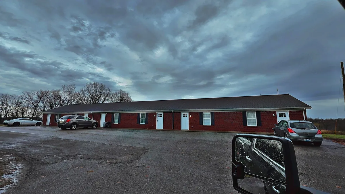 Building Photo - 3915 Mackville Rd