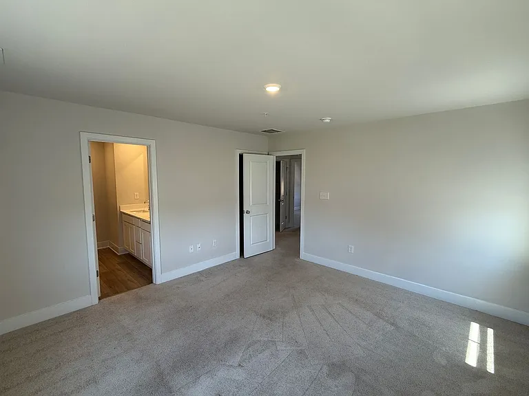 1670 Lake Placid Dr — Photo 9