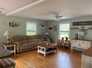 323 County Road, Oak Bluffs, MA 02557