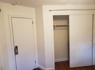 208 Trumbull Ave, Bridgeport, CT 06606