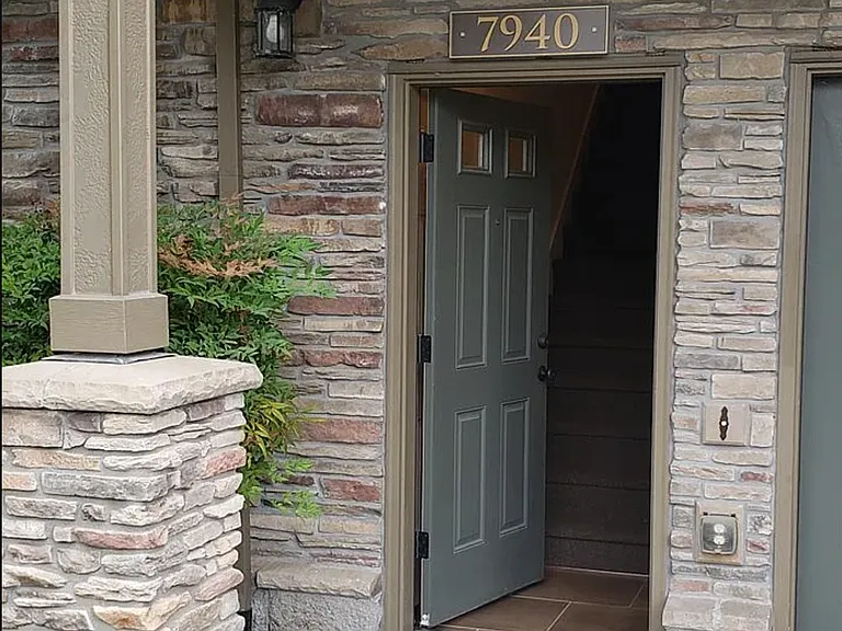 7940 NE Miriam Way — Photo 4