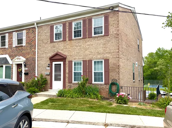 8014 Lakecrest Dr, Greenbelt, MD 20770
