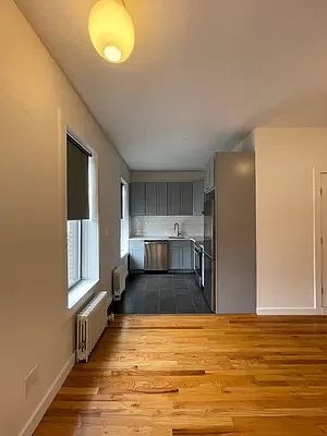 3rd image of 105 Smith St APT 10
