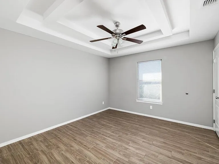 1400 Hummingbird Ct #10 — Photo 8