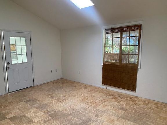 4th image of 10009 Bon Vue Dr