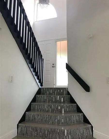 9015 W Sunrise Blvd — Photo 10
