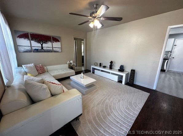 1215 E Beverly St, Ada, OK 74820