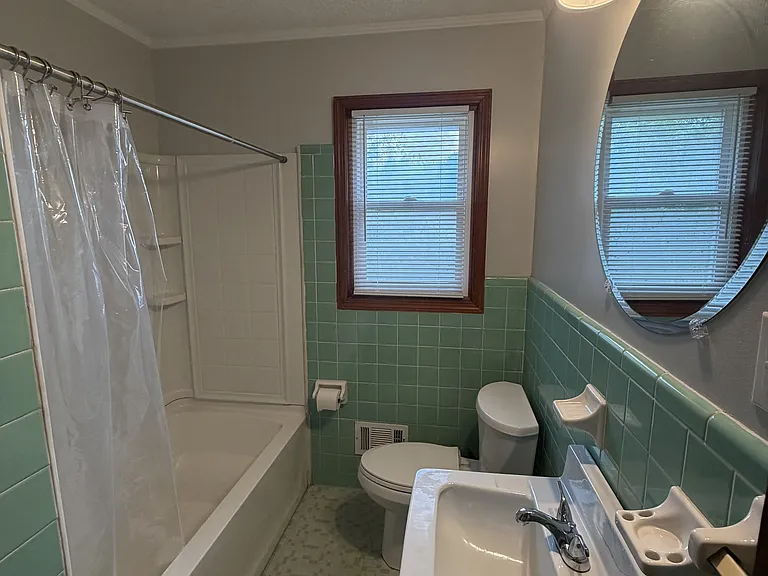 941 Harrington Dr — Photo 10