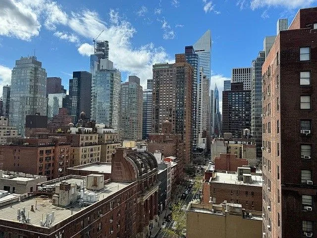 405 E 54th St #13C — Photo 10